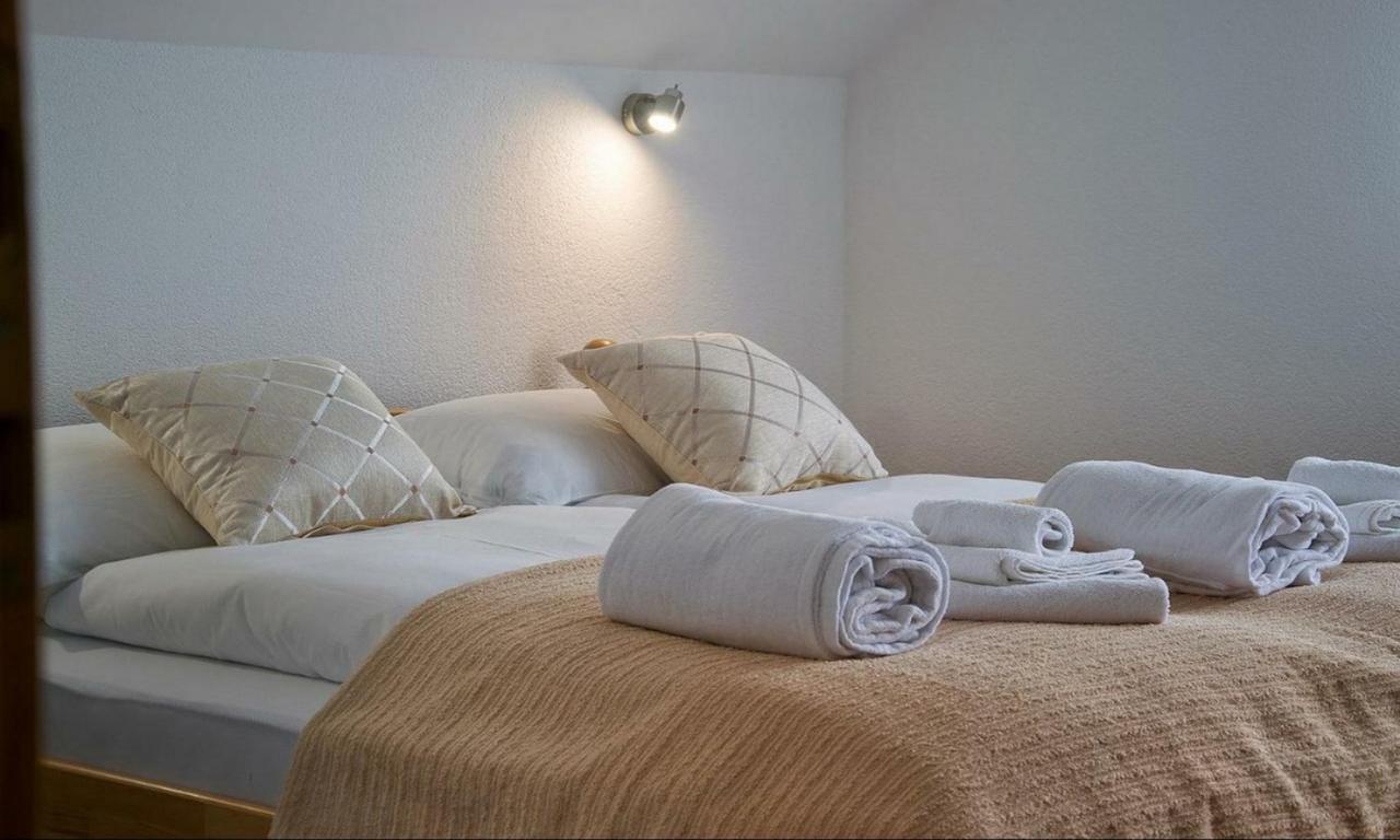 Apartment Josipa Seliste Dreznicko Ngoại thất bức ảnh